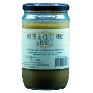 bocal de soupe de chou vert au fenouil